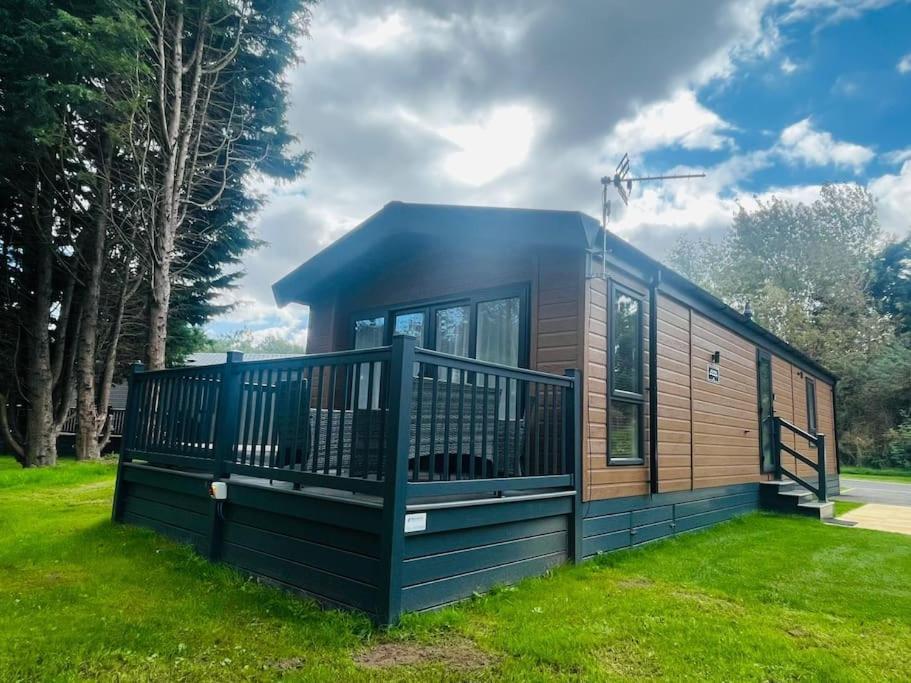 Hideaway Retreat With Hot Tub Villa York Exterior photo